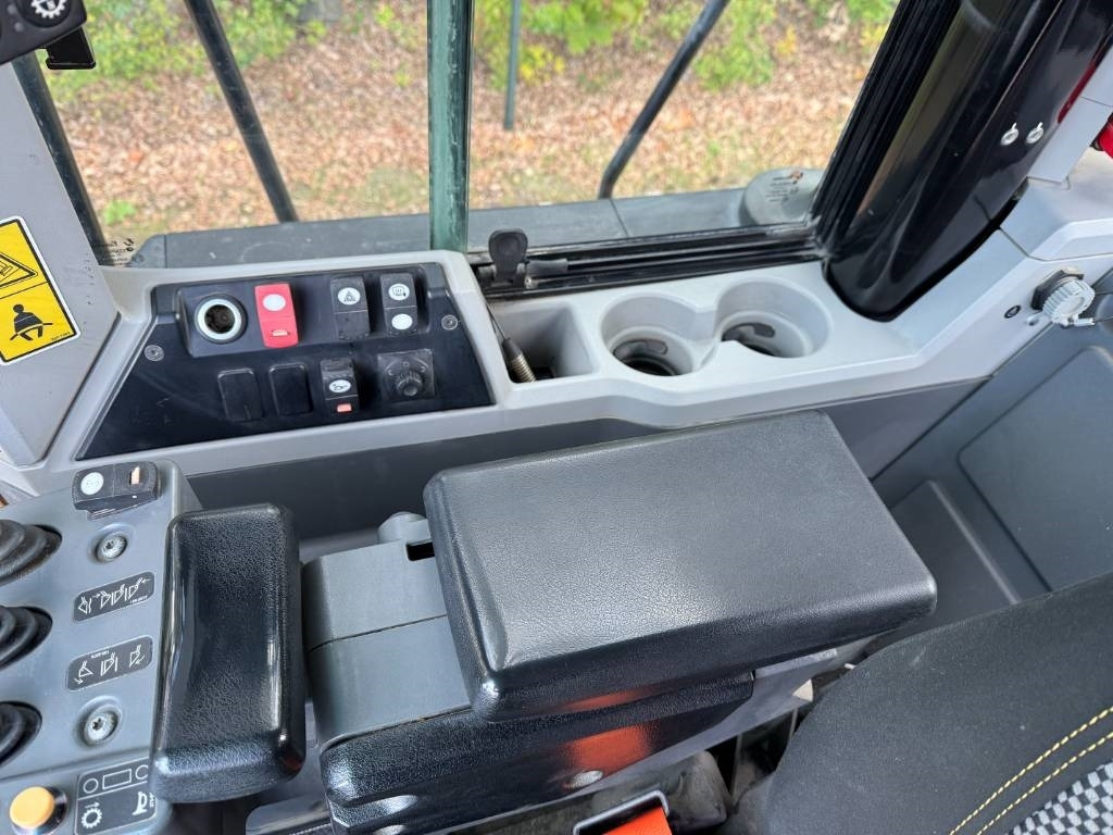 Chargeuse sur pneus CAT 972M