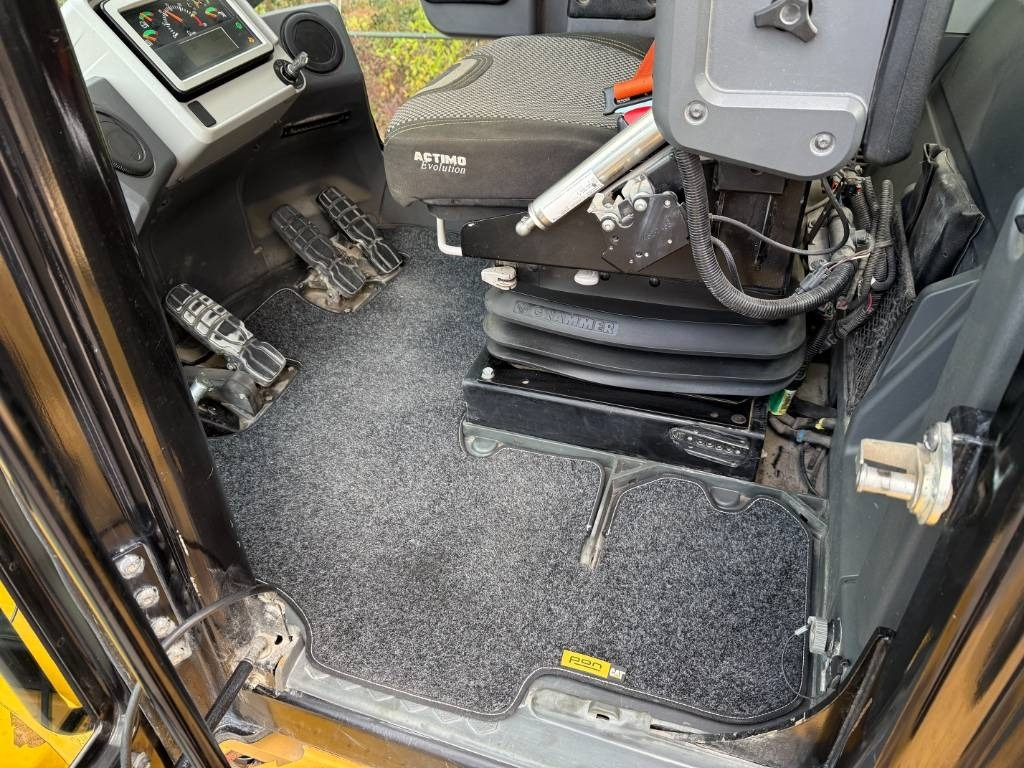 Chargeuse sur pneus CAT 972M