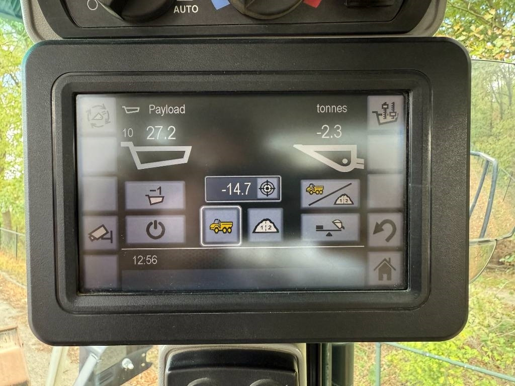 Chargeuse sur pneus CAT 972M