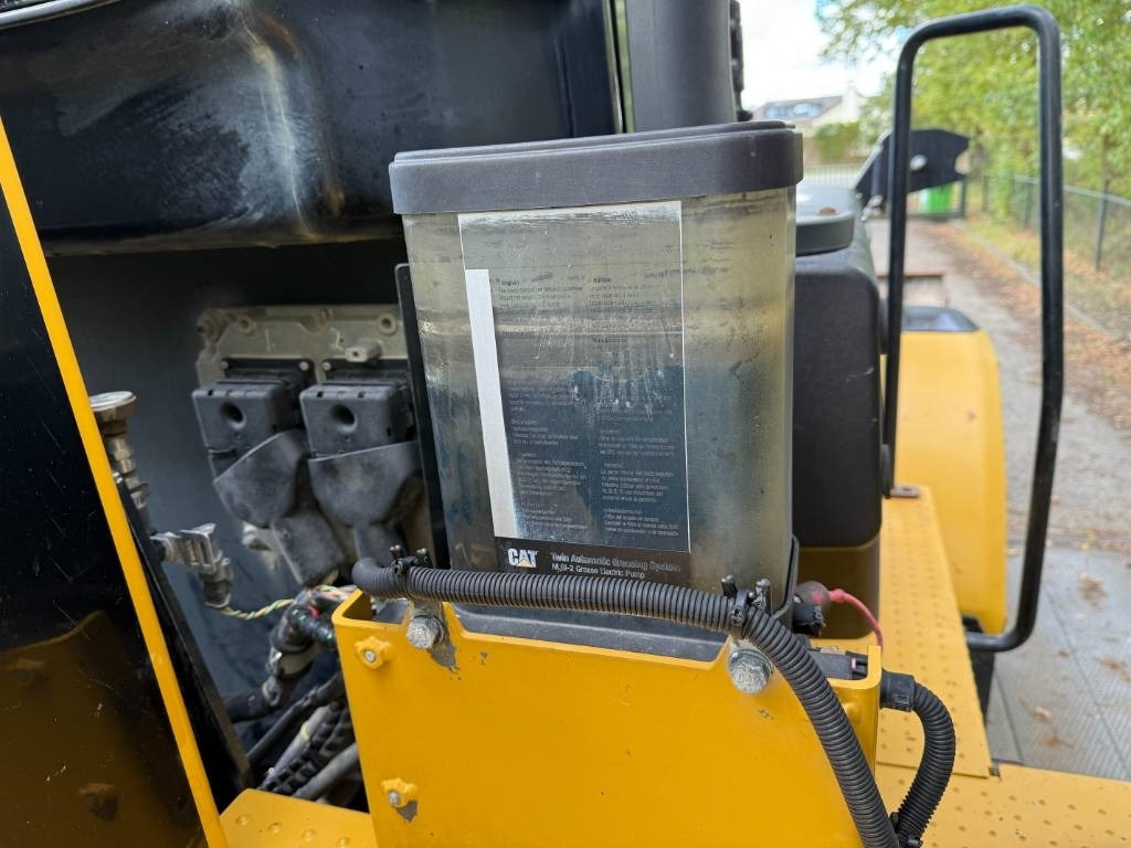 Chargeuse sur pneus CAT 972M