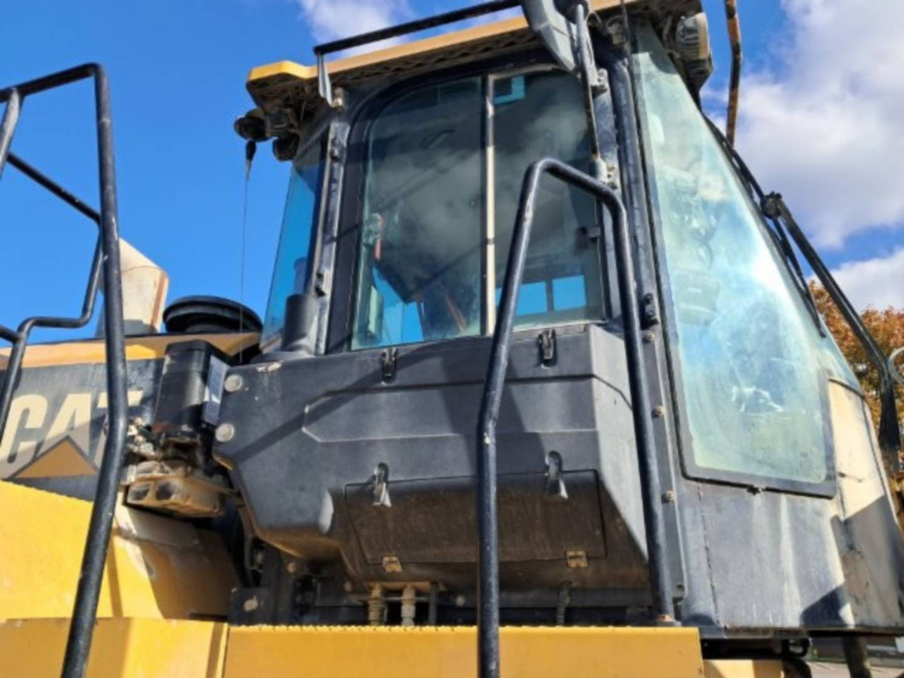 Chargeuse sur pneus CAT 972M