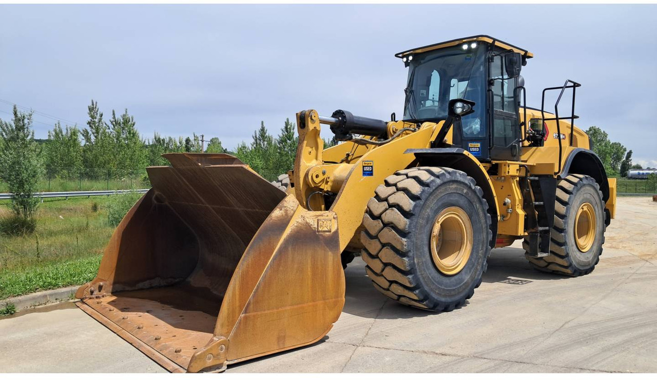Chargeuse sur pneus CAT 972M XE