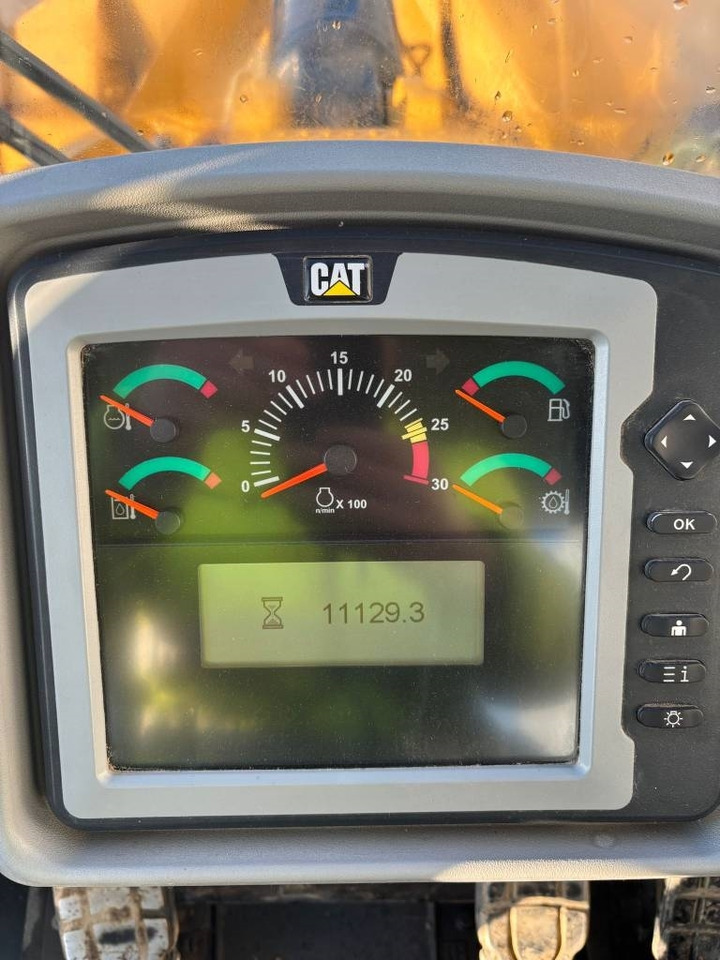 Chargeuse sur pneus CAT 972 K