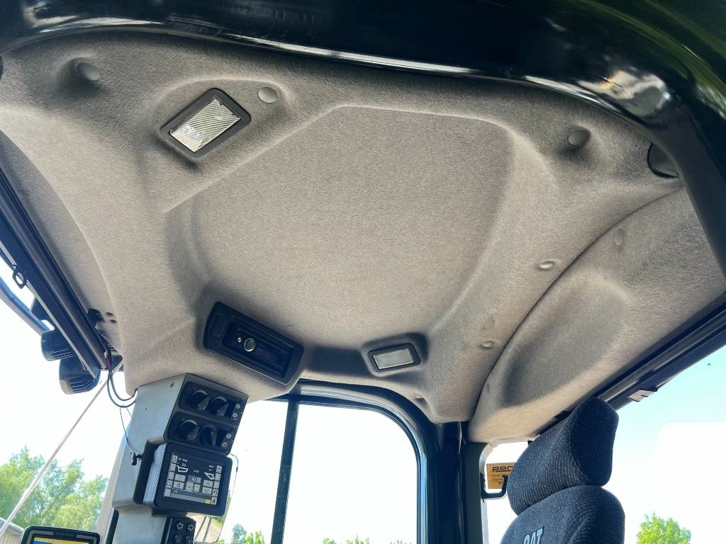 Chargeuse sur pneus CAT 972 M
