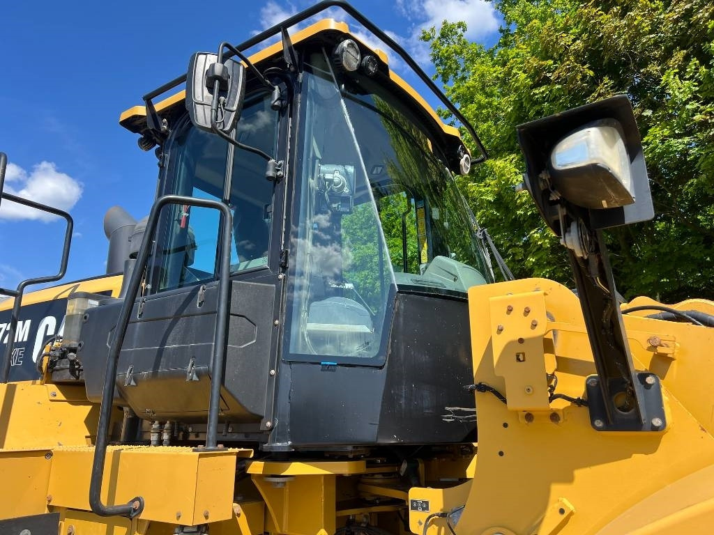 Chargeuse sur pneus CAT 972 M