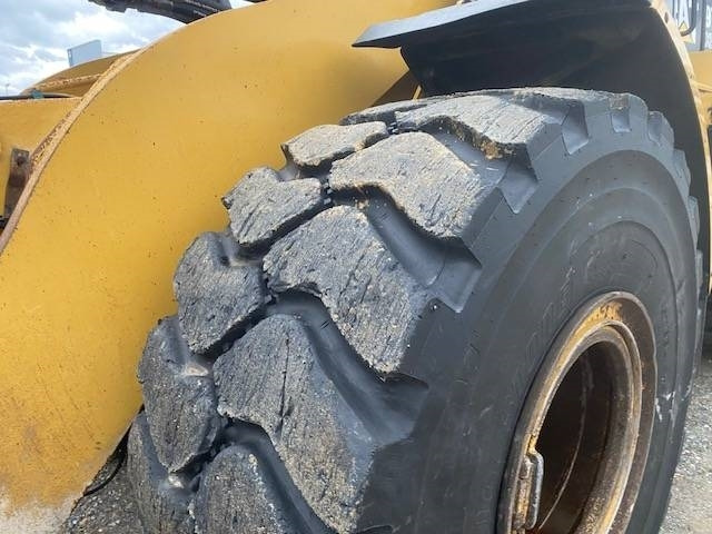 Chargeuse sur pneus CAT 972 M