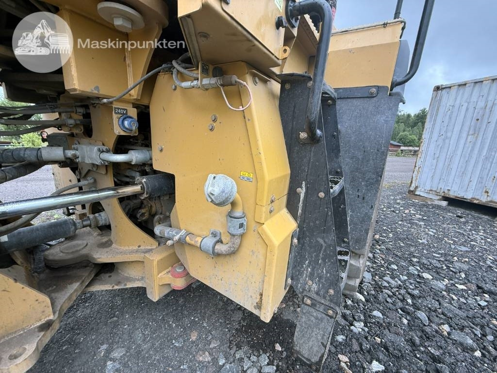 Chargeuse sur pneus CAT 972 M