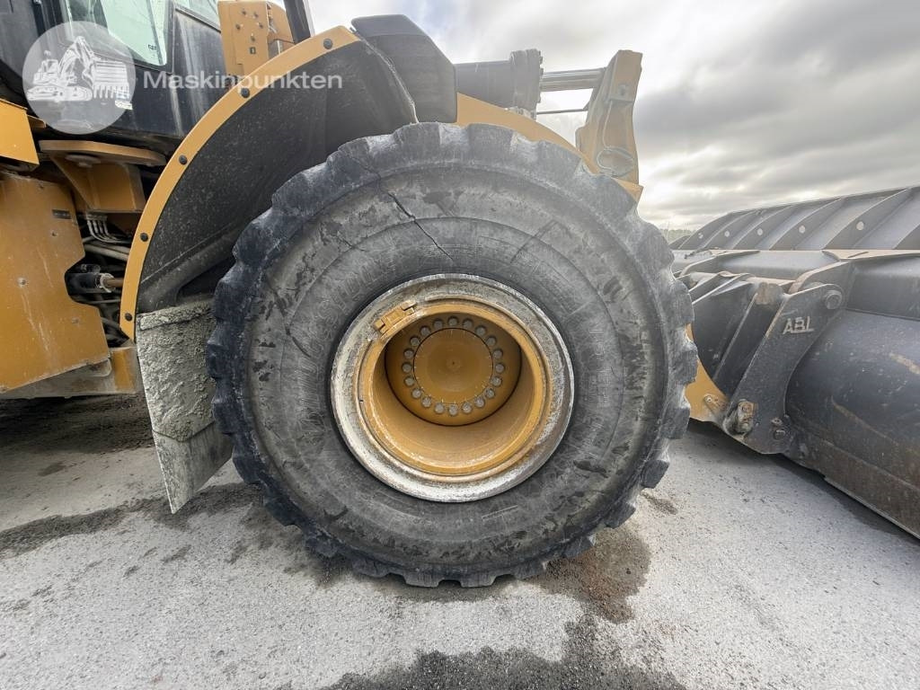 Chargeuse sur pneus CAT 972 M