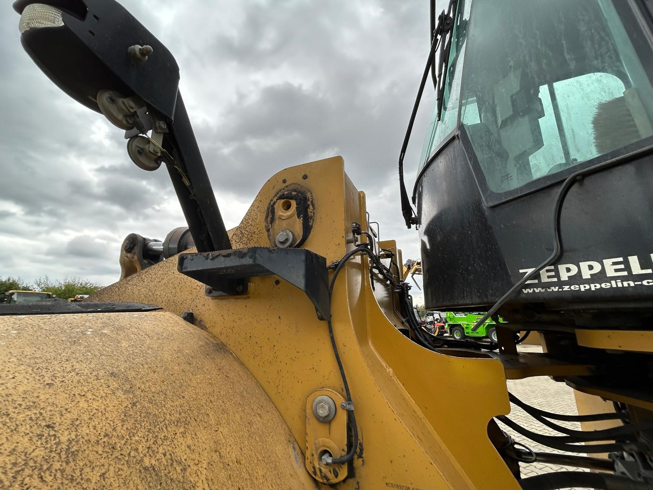 Chargeuse sur pneus CAT 972 M