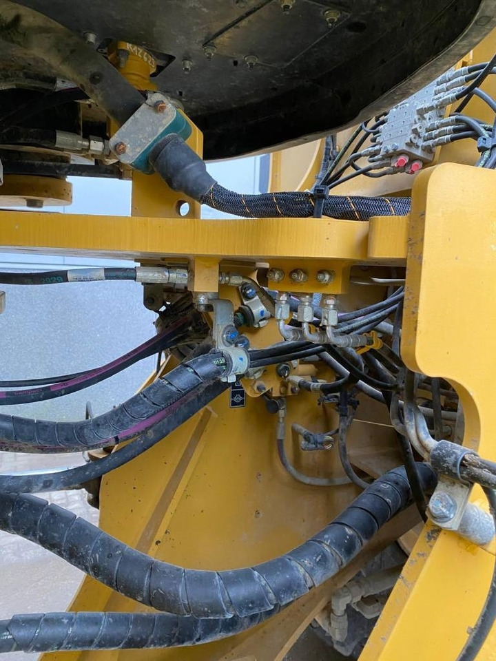 Chargeuse sur pneus CAT 972 M XE