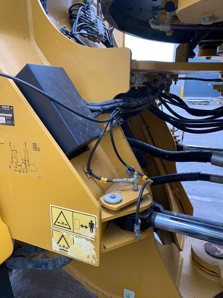 Chargeuse sur pneus CAT 972 M XE