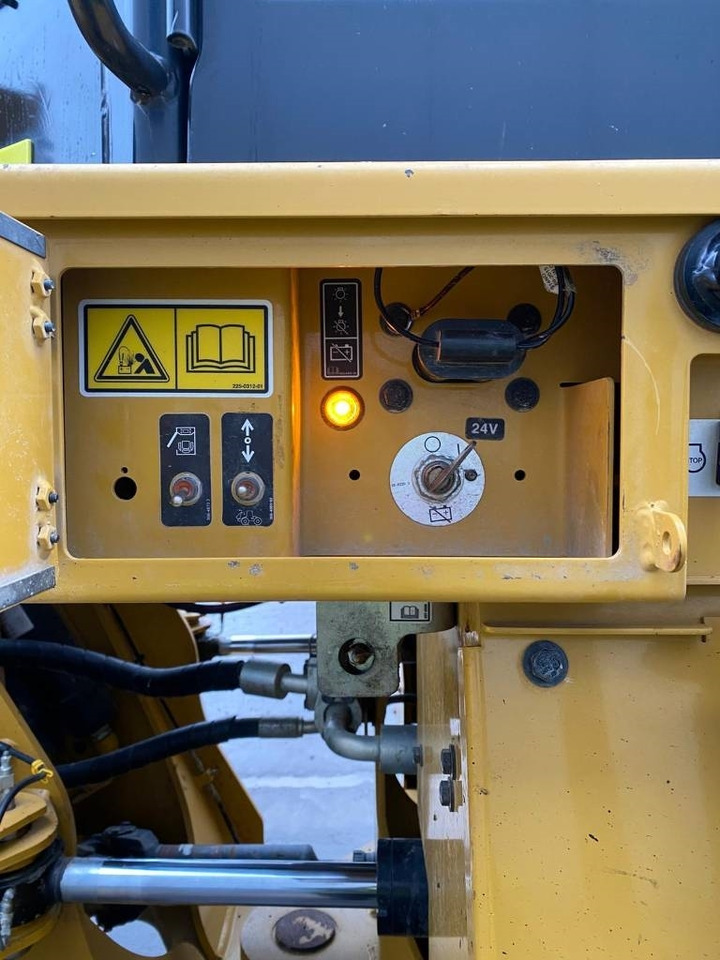 Chargeuse sur pneus CAT 972 M XE