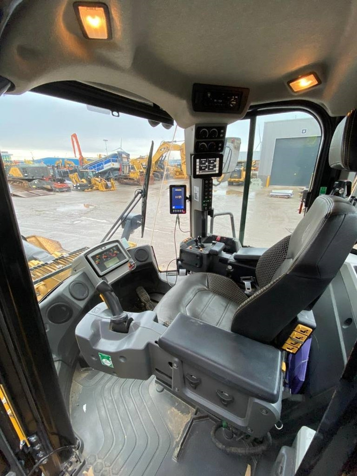 Chargeuse sur pneus CAT 972 M XE