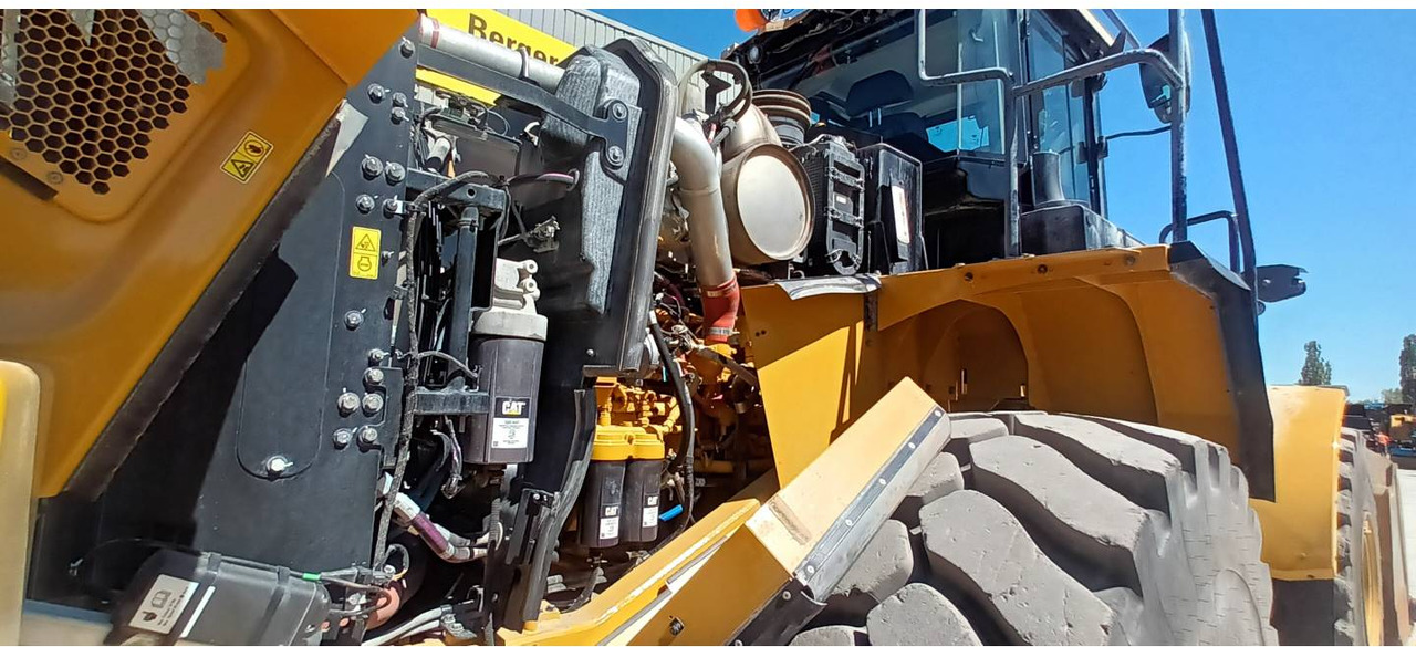 Chargeuse sur pneus CAT 972 XE