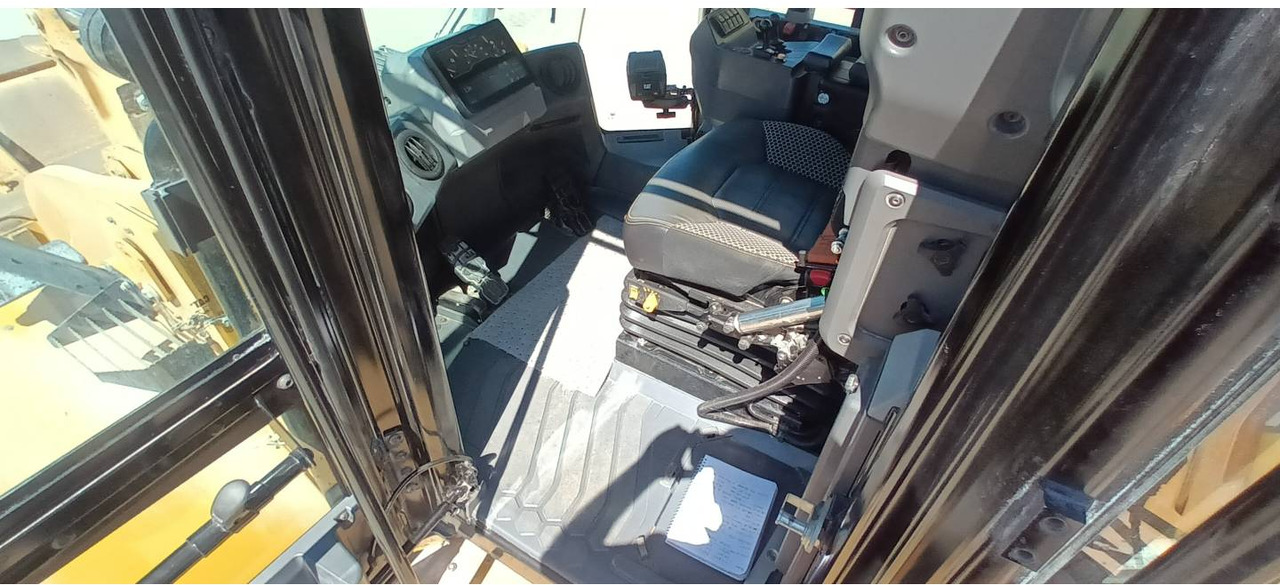 Chargeuse sur pneus CAT 972 XE