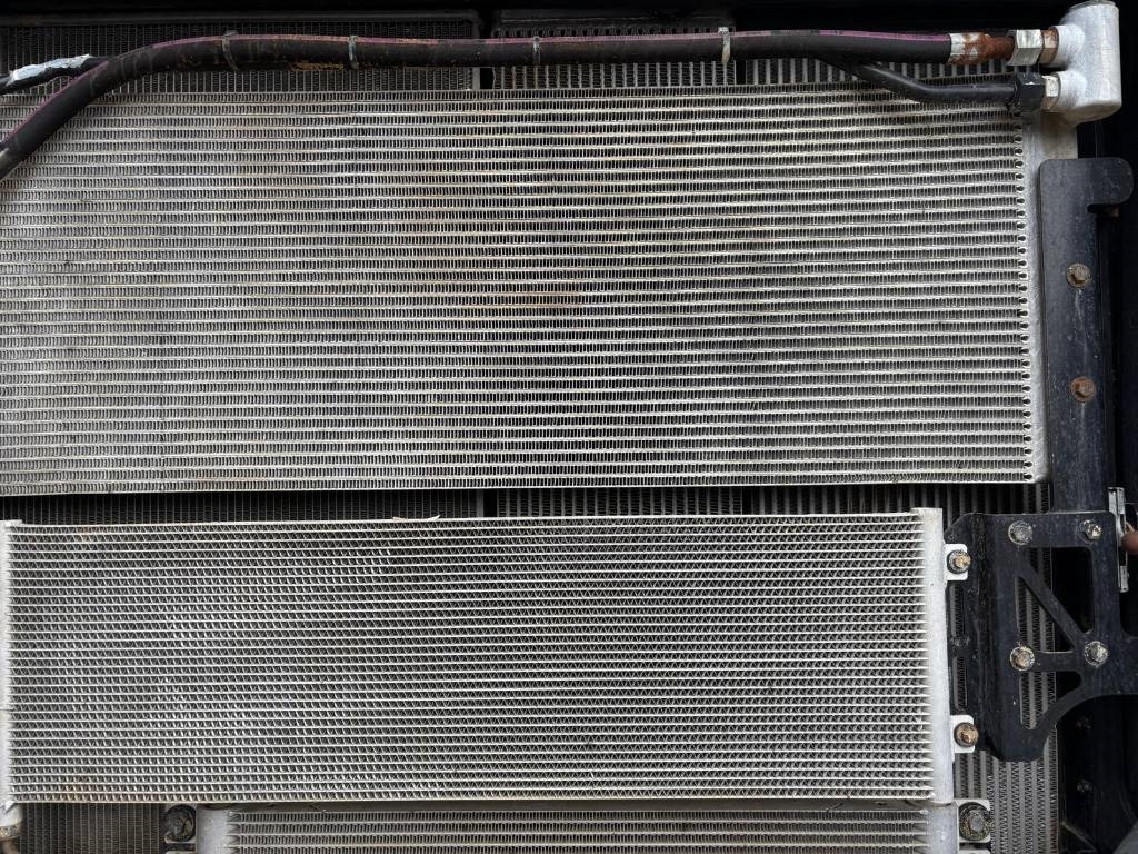 Chargeuse sur pneus CAT 980