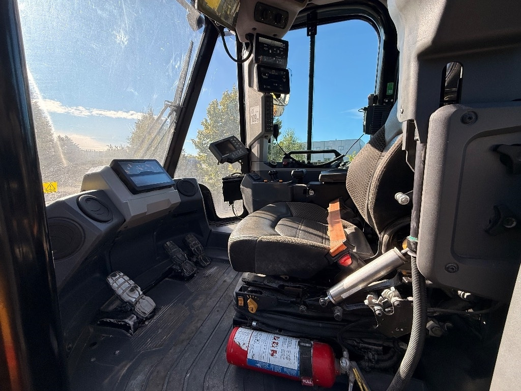 Chargeuse sur pneus CAT 980