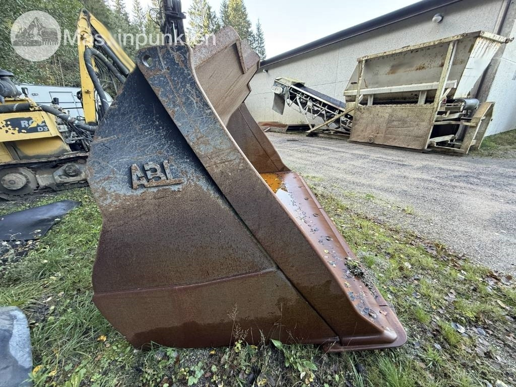 Chargeuse sur pneus CAT 980