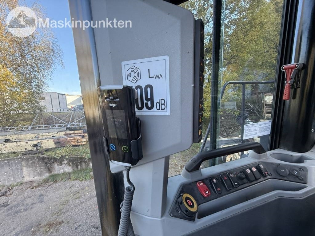 Chargeuse sur pneus CAT 980