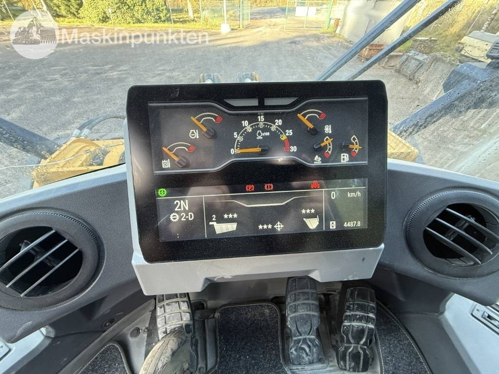 Chargeuse sur pneus CAT 980