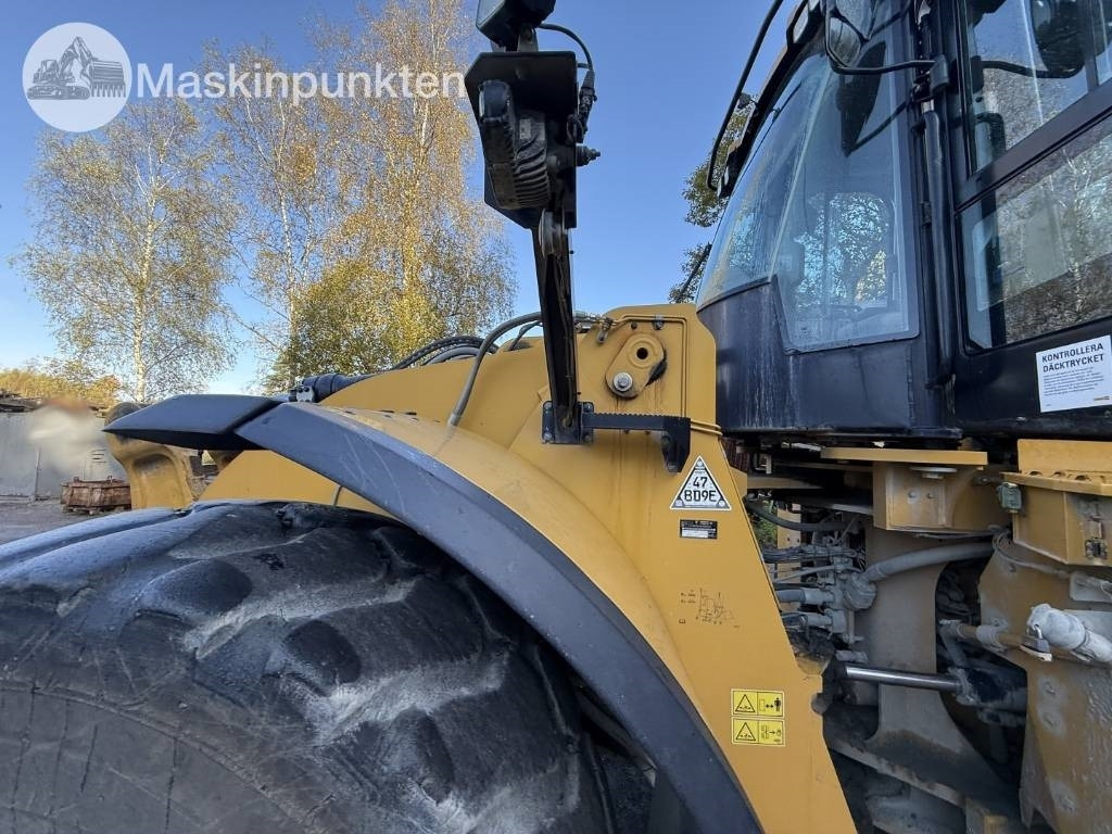 Chargeuse sur pneus CAT 980