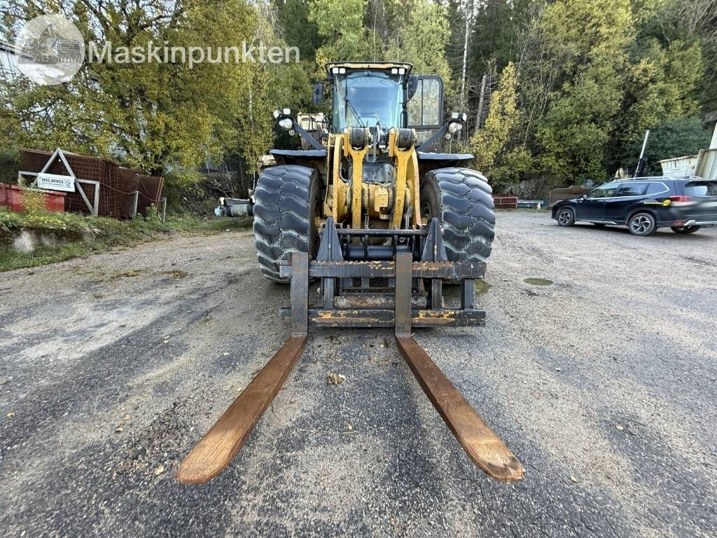 Chargeuse sur pneus CAT 980