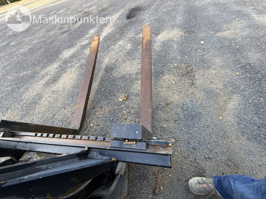 Chargeuse sur pneus CAT 980