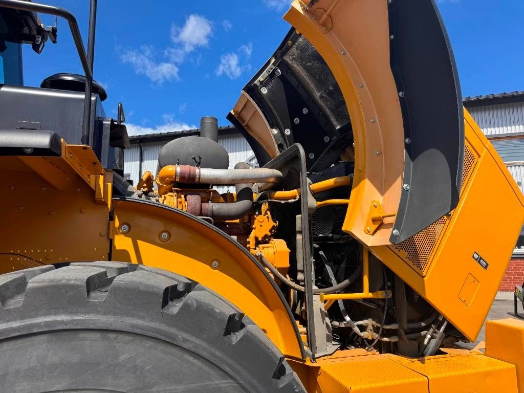 Chargeuse sur pneus CAT 980H