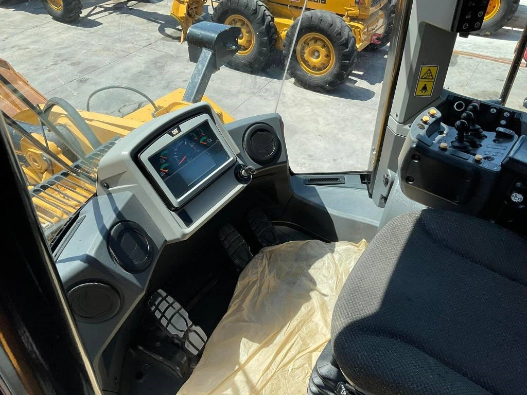 Chargeuse sur pneus CAT 980M