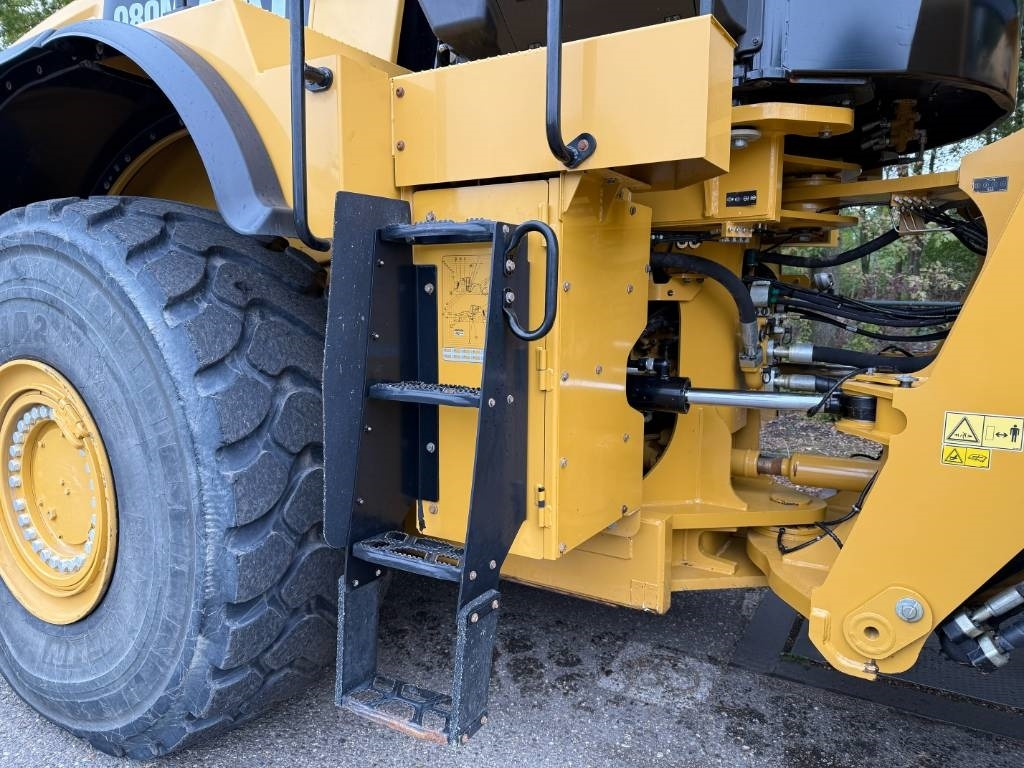 Chargeuse sur pneus CAT 980M