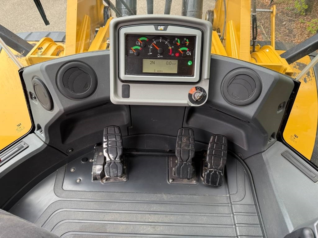 Chargeuse sur pneus CAT 980M