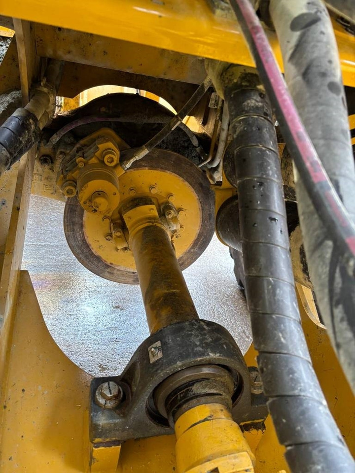 Chargeuse sur pneus CAT 980 M