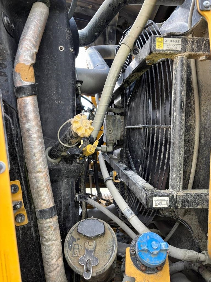 Chargeuse sur pneus CAT 980 M