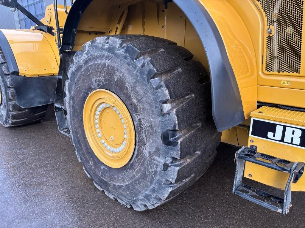 Chargeuse sur pneus CAT 980 M