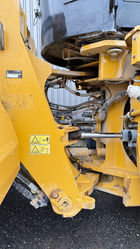 Chargeuse sur pneus CAT 980 M