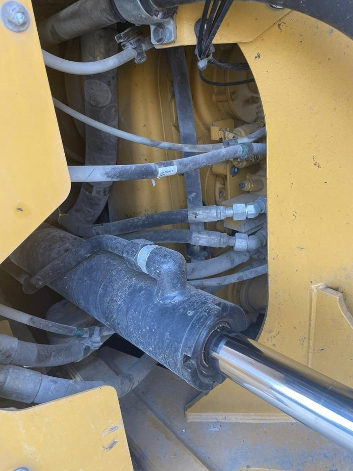 Chargeuse sur pneus CAT 980 M