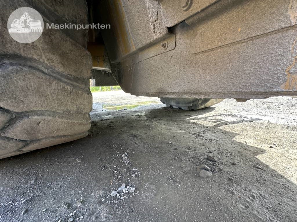 Chargeuse sur pneus CAT 980 M