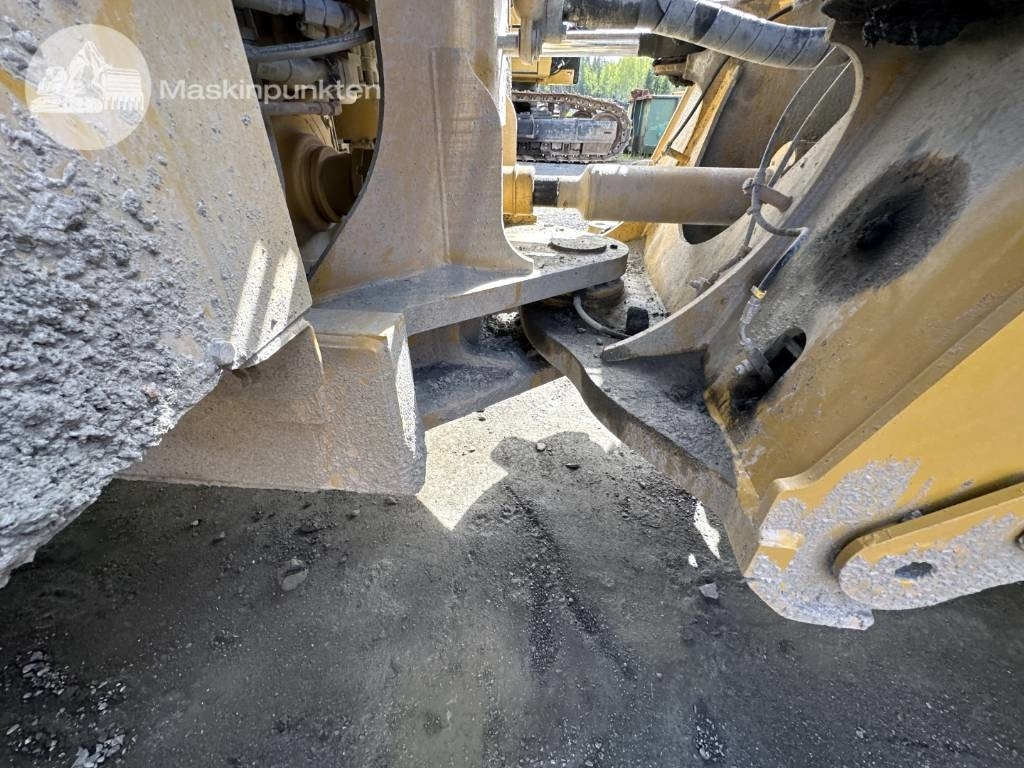 Chargeuse sur pneus CAT 980 M