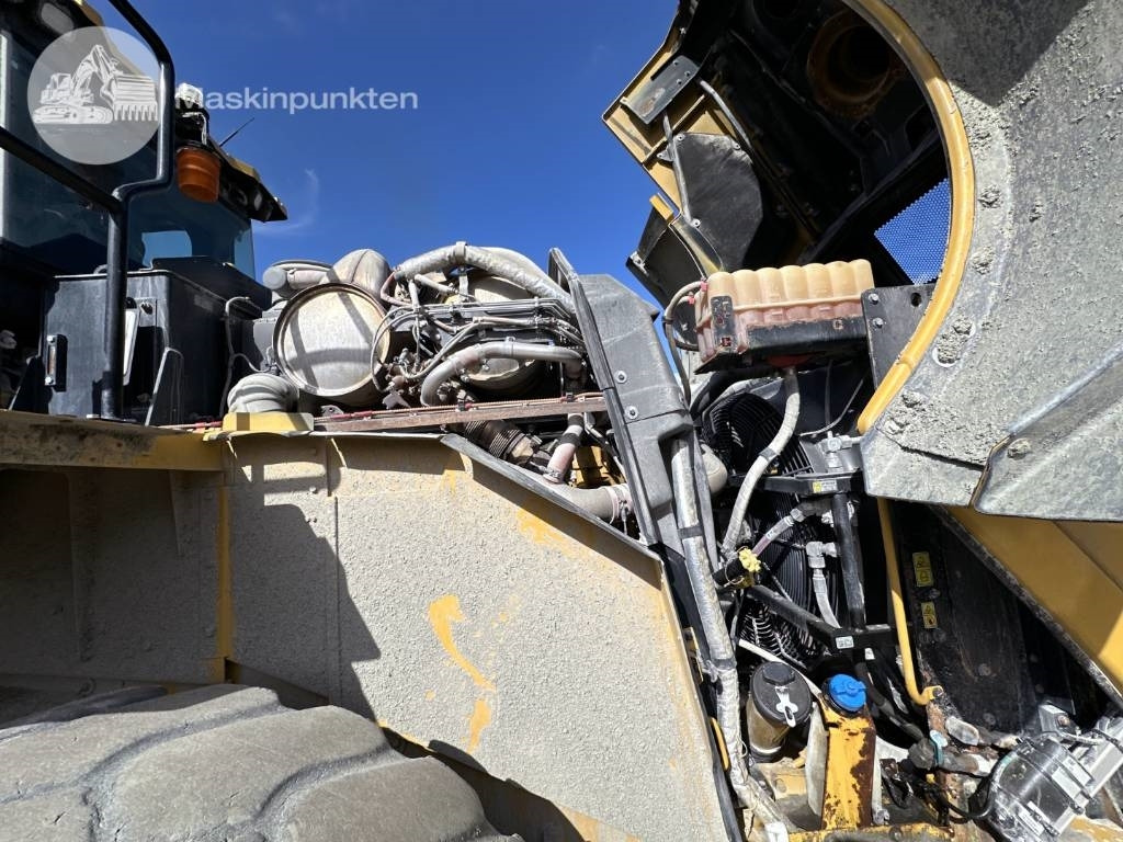 Chargeuse sur pneus CAT 980 M