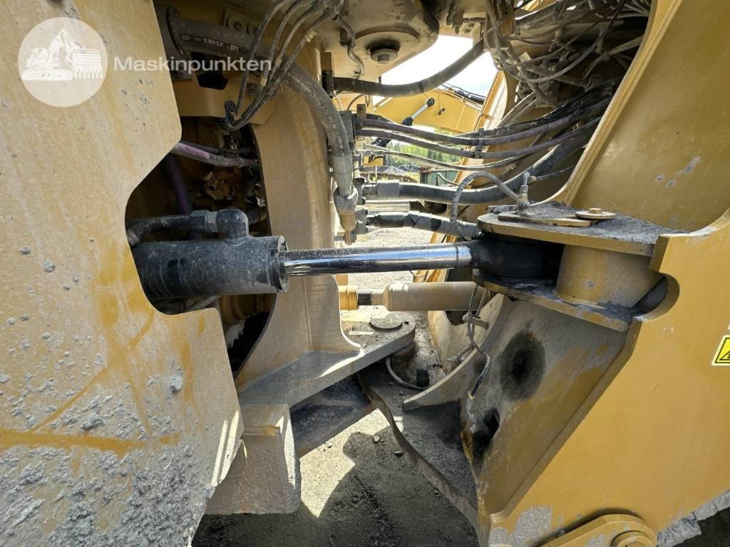 Chargeuse sur pneus CAT 980 M