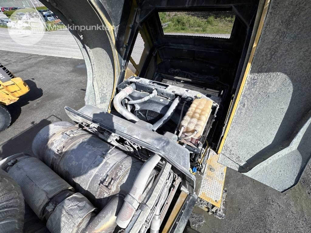 Chargeuse sur pneus CAT 980 M