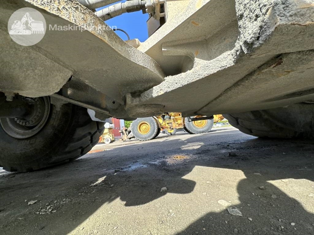 Chargeuse sur pneus CAT 980 M