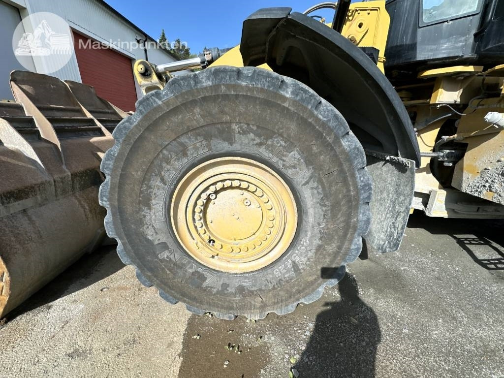 Chargeuse sur pneus CAT 980 M