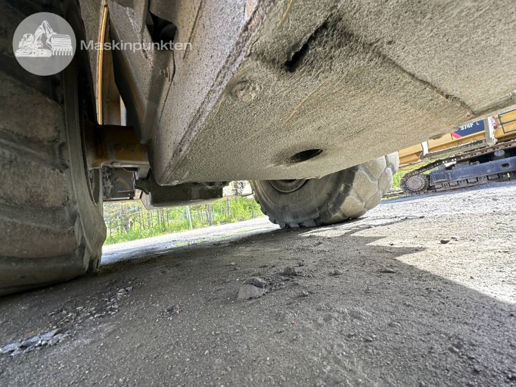 Chargeuse sur pneus CAT 980 M