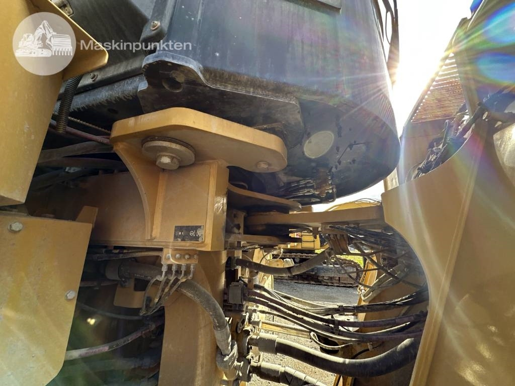 Chargeuse sur pneus CAT 980 M