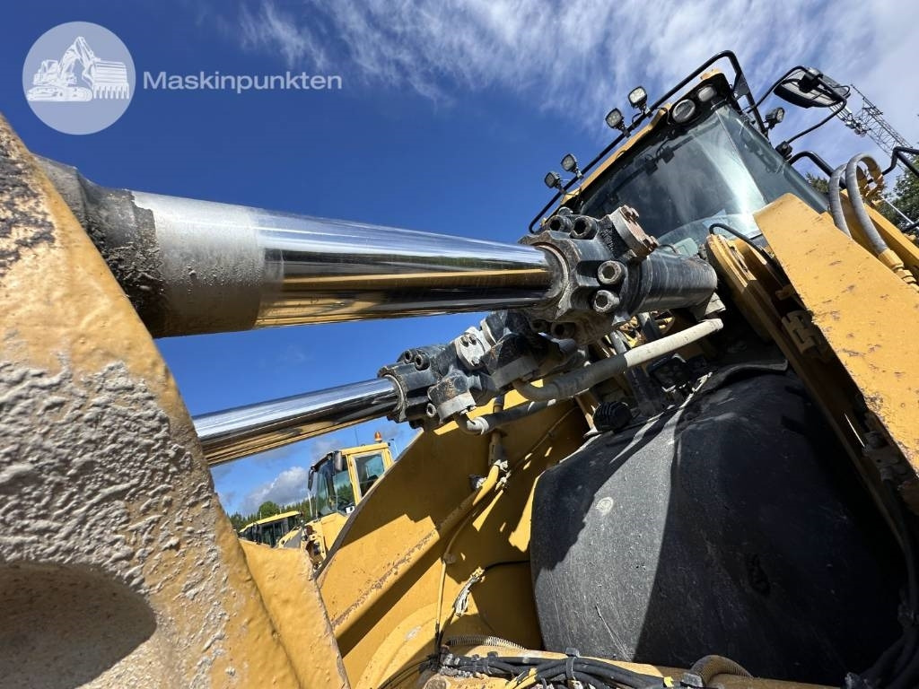 Chargeuse sur pneus CAT 980 M