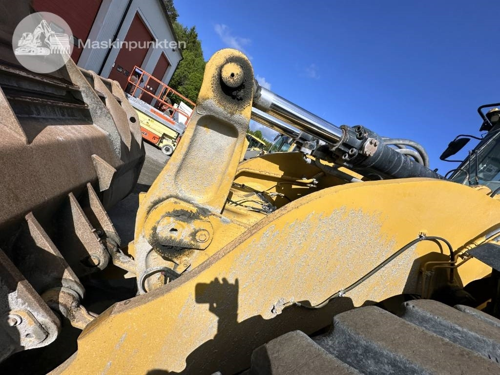 Chargeuse sur pneus CAT 980 M