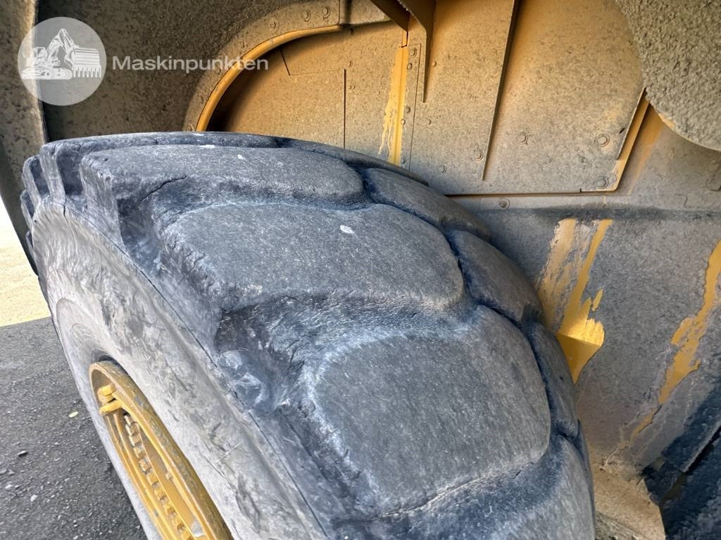 Chargeuse sur pneus CAT 980 M