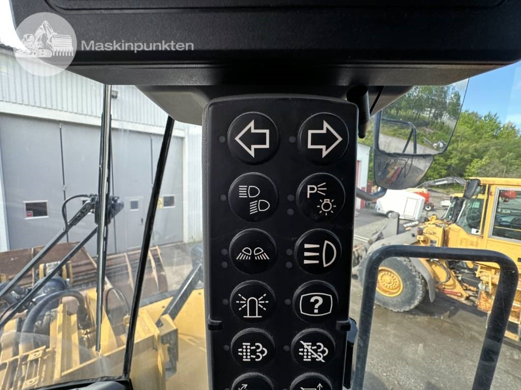 Chargeuse sur pneus CAT 980 M