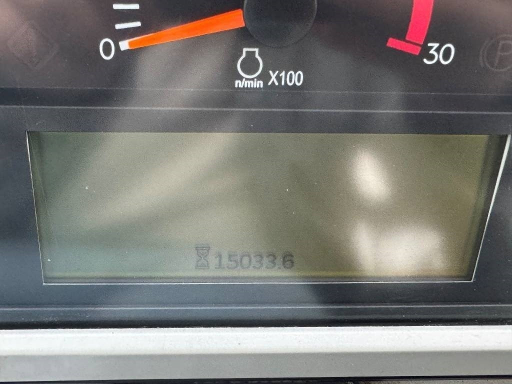 Chargeuse sur pneus CAT 980 M